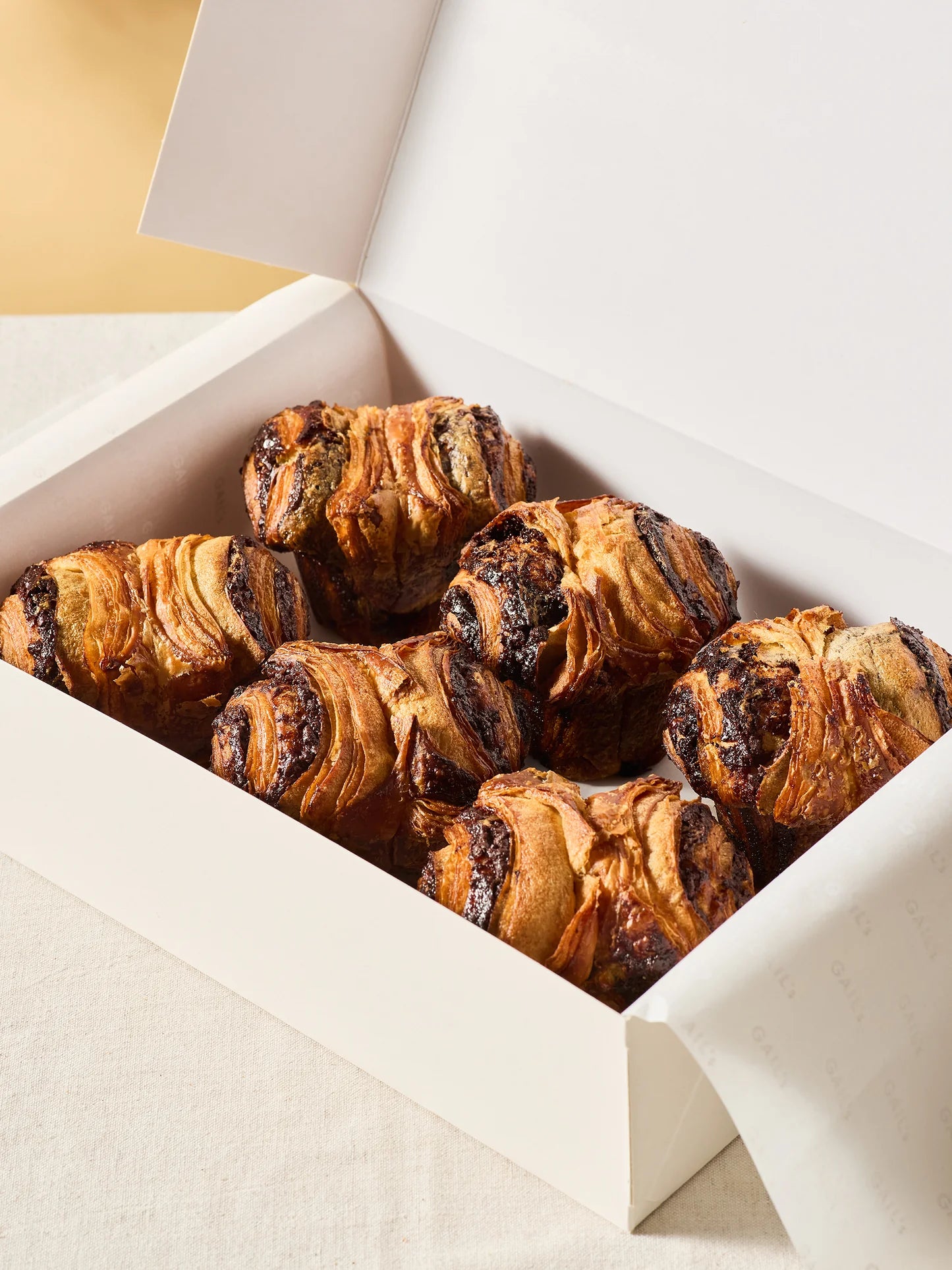 6 Chocolate Babka Buns