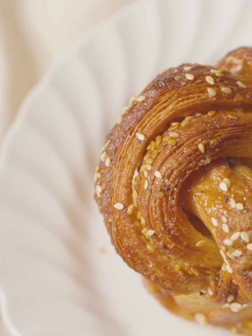 6 Sesame & Cardamom Morning Buns